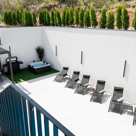 Modern Mia Near Old Bridge & Pool * 莫斯塔尔